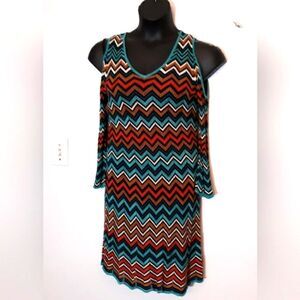 Cato cheveron knit cold shoulder dress